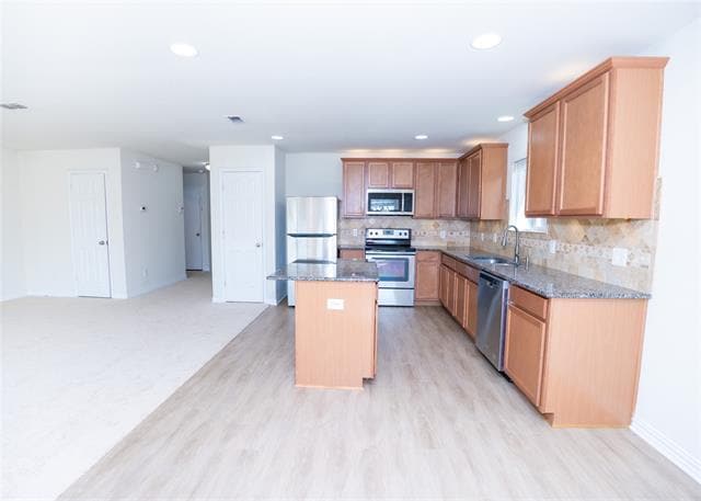 Building Photo - 3116 Montserrat Creek Dr