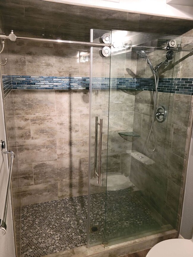 Building Photo - Great Home in East Mesa with Pool