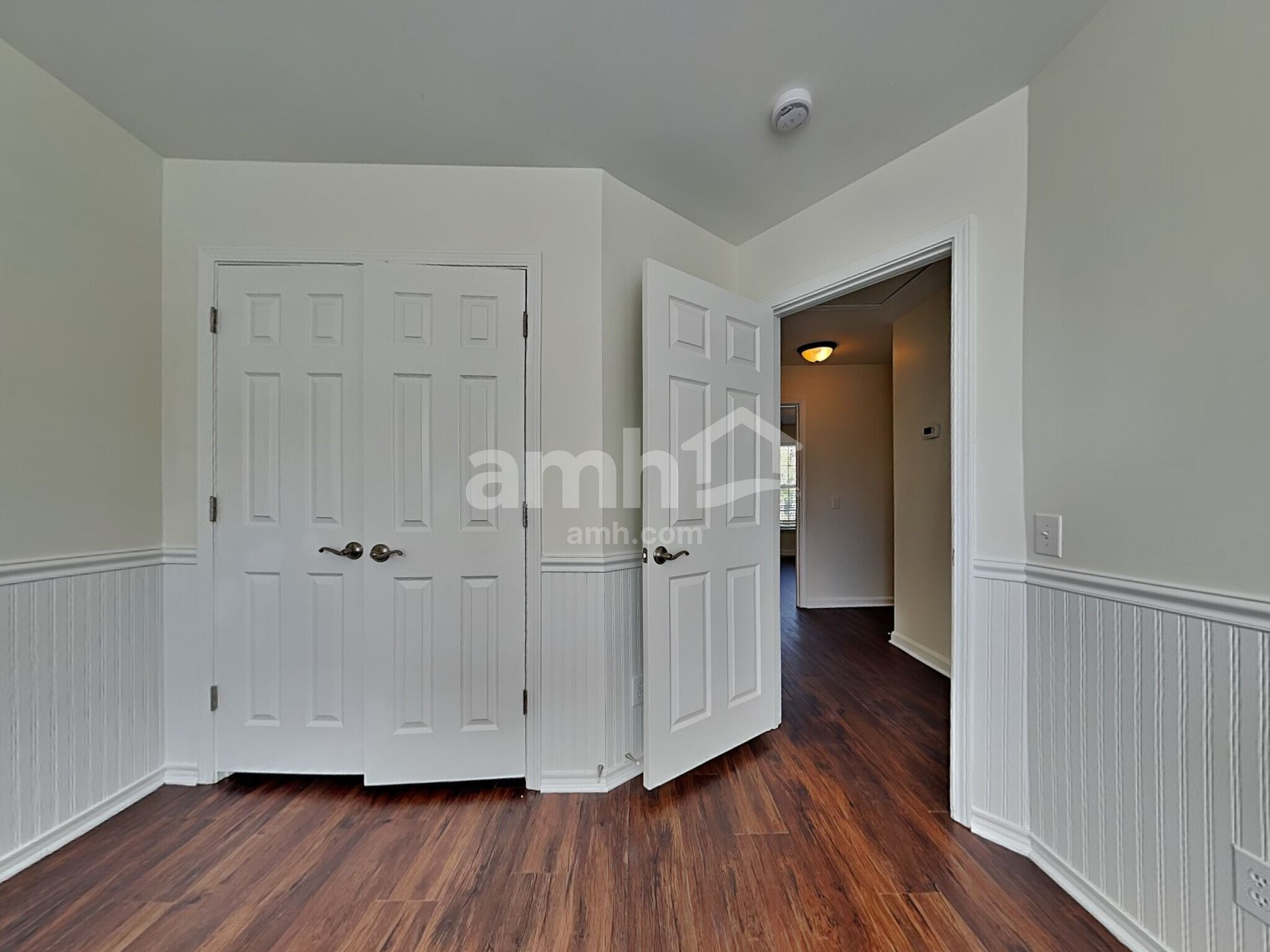 Building Photo - 6325 Elderslie Dr