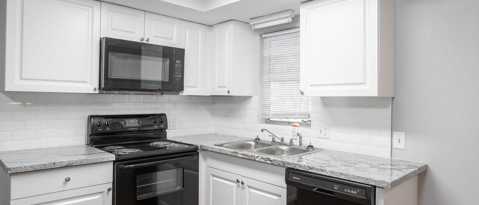 Building Photo - 4520 Blanche St