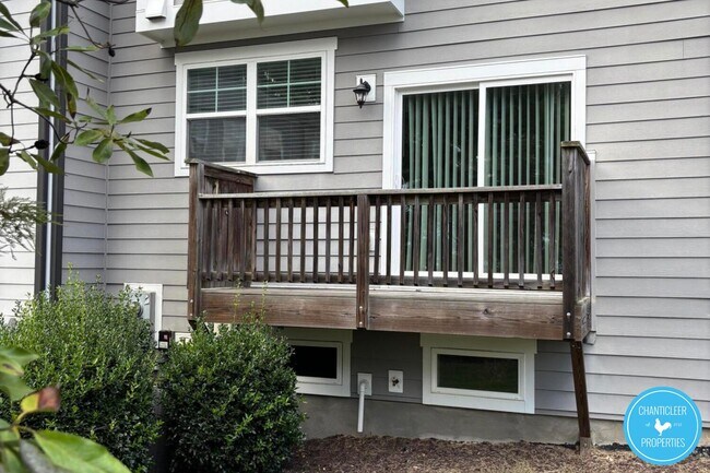 Building Photo - 1437 Salem Creek Dr