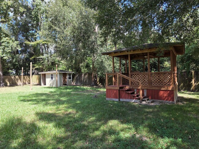 Building Photo - 717 Vicksburg Ct