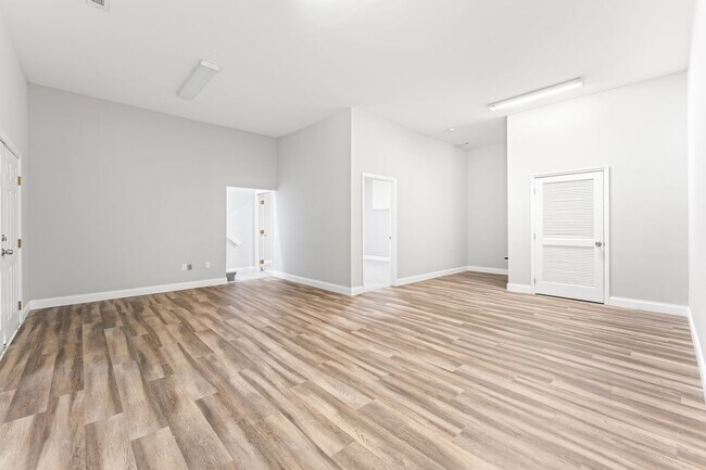 Building Photo - Fully Updated - Beautiful 3BR/2BA single-level home with a finished walk-out basement!