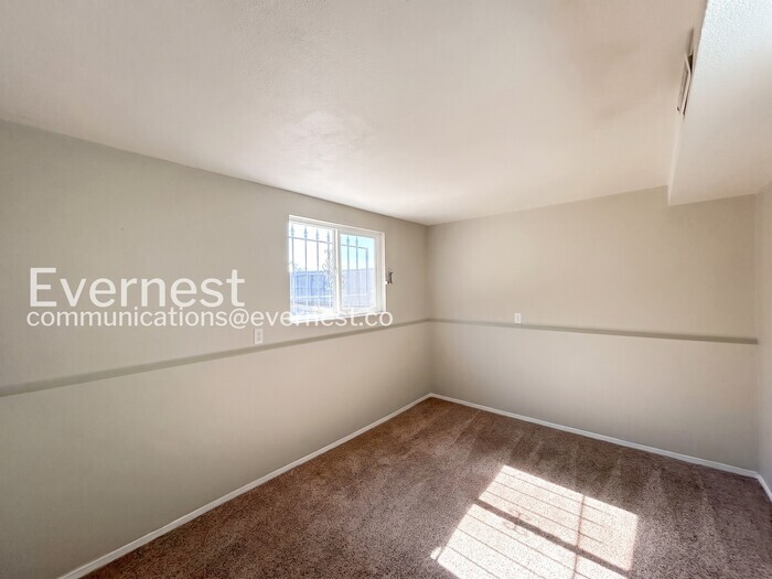 Building Photo - 4096 Colony Hills Cir