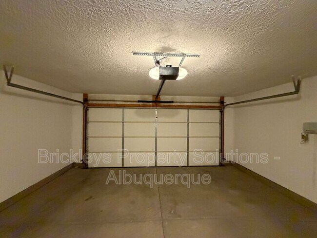 Building Photo - 8035 Sierra Altos Pl NW