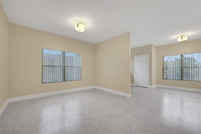 Building Photo - 45 Maleena Mesa St