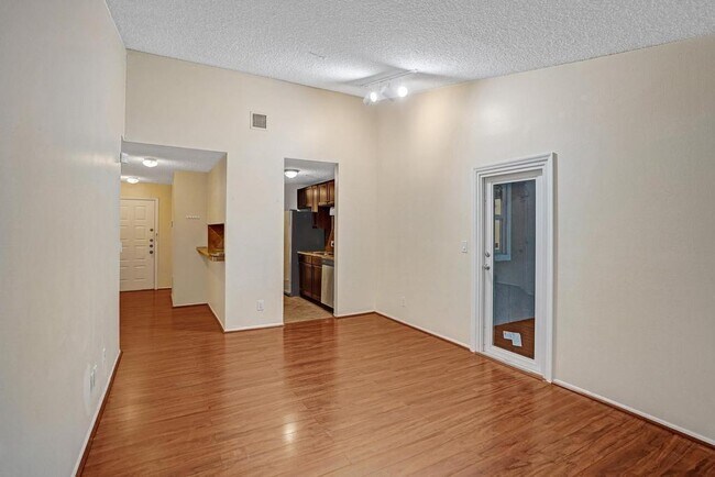 Building Photo - 2301 N Congress Ave