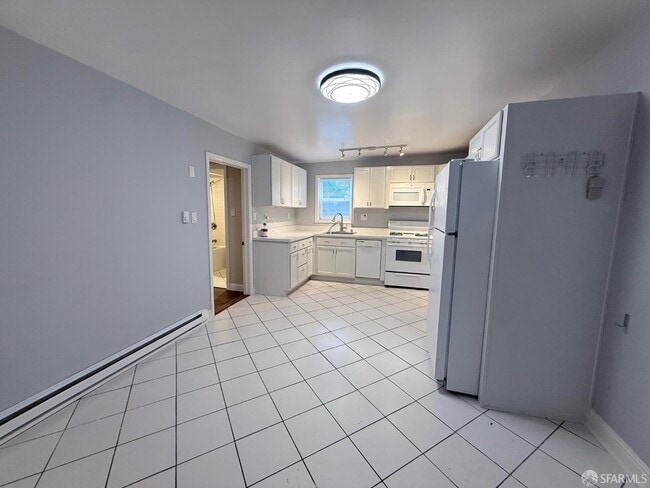 Building Photo - 3645 25th St