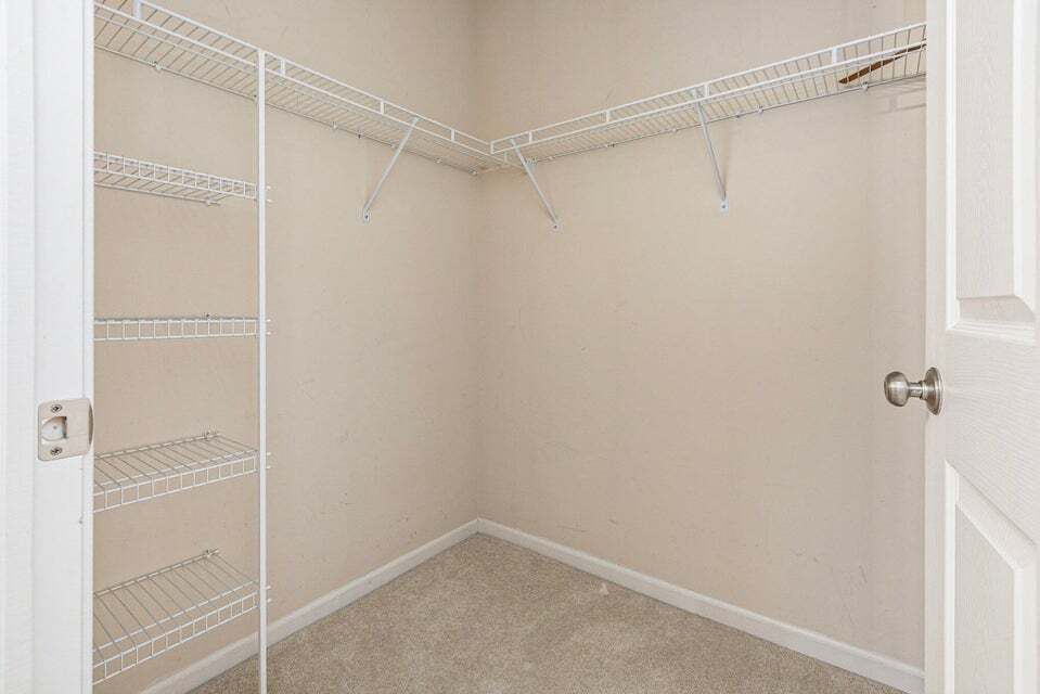 Building Photo - 331 Scio Village Ct