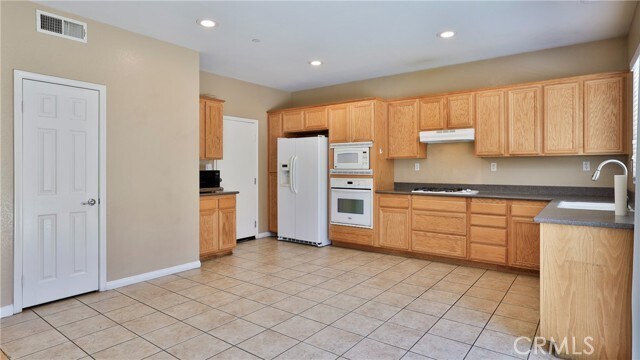Building Photo - 1765 Yvonne Ct