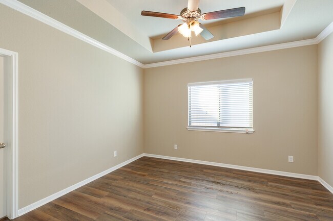 Building Photo - 623 Parkfield Ln