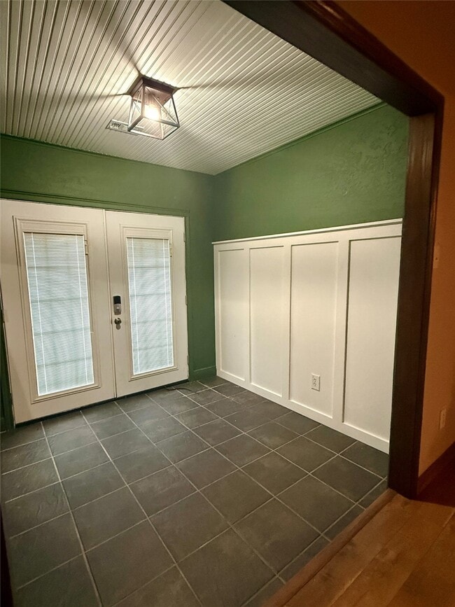 Building Photo - 11731 Bowie Dr