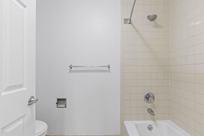 Building Photo - Kilgore Apartments (ANR Kalamazoo Limited ...