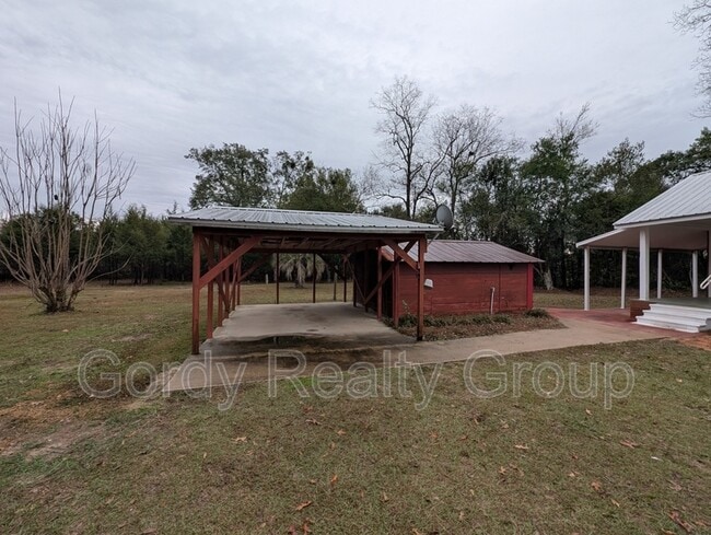 Building Photo - 6505 Blue Springs Rd