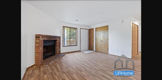 Building Photo - 426 SE 169th Ave