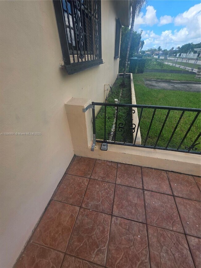 Building Photo - 11500 SW 181st Terrace