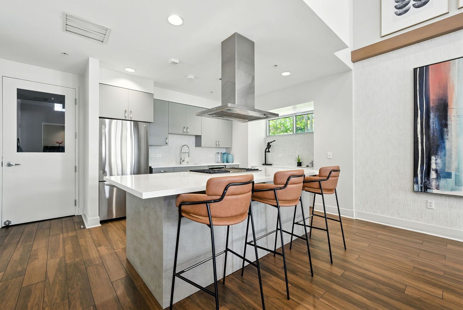 Building Photo - 1201 4th St