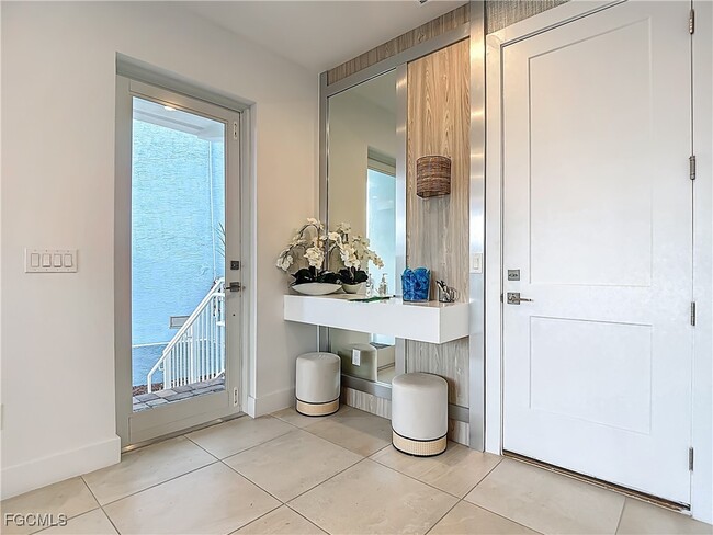 Building Photo - 5816 Shell Cove Drive
