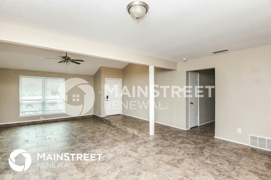 Building Photo - 2709 Meadow Isle Ln