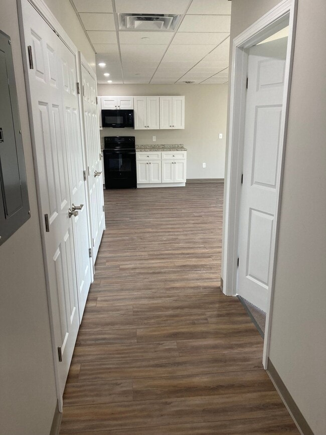 Building Photo - 50 Church St