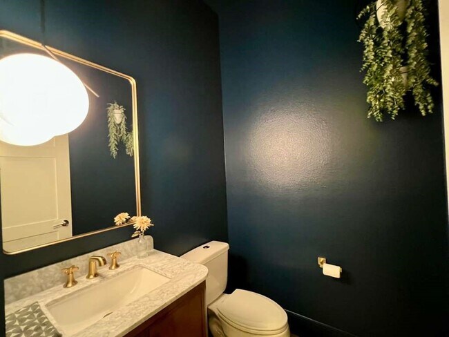 Building Photo - 9811 Mocking Bird Hill Ln