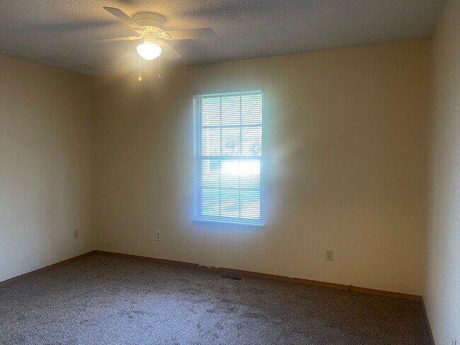 Building Photo - cli91012