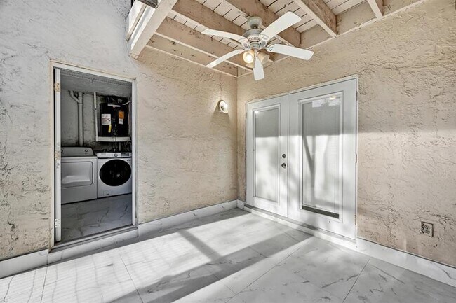 Building Photo - 3336 Quail Close