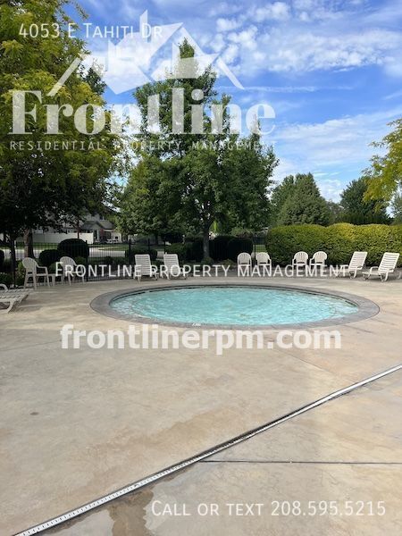 Building Photo - 4053 E Tahiti Dr