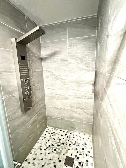 Building Photo - 2122 Winningway St