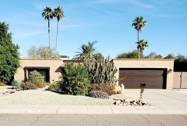 Primary Photo - 4910 E Pershing Ave