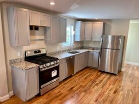 Building Photo - 11 Garfield Ave