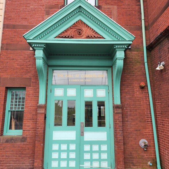 Building Photo - 8 Cumberland St