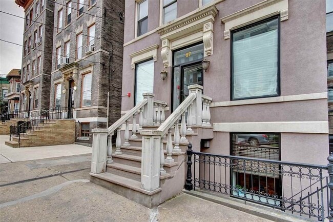 Building Photo - 97 Clifton Terrace