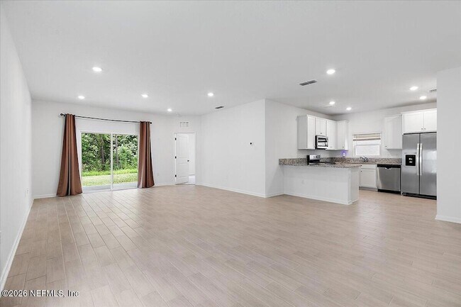 Building Photo - 14220 Epply Dr