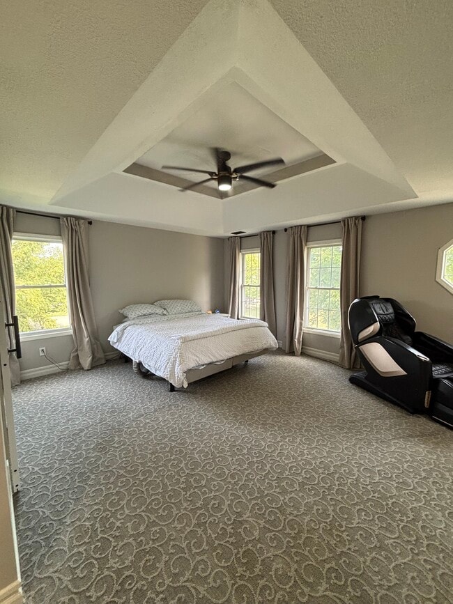 Building Photo - 4320 SW Gull Point Dr