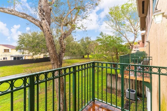 Building Photo - 10018 Hammocks Blvd