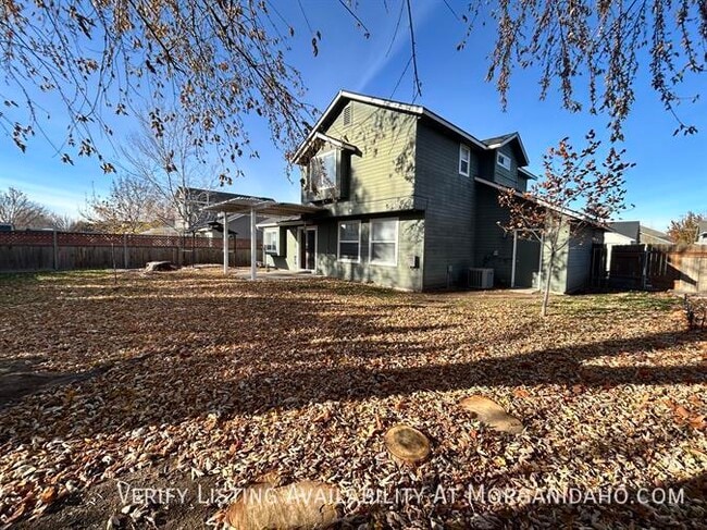 Building Photo - 4231 E English Dr