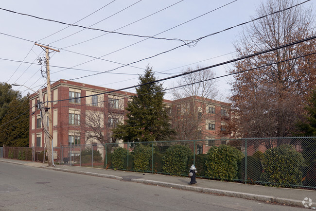 Building Photo - Hamilton Wade Apartments