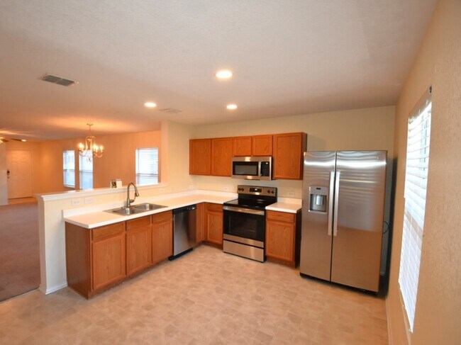 Building Photo - 724 Poncho Ln