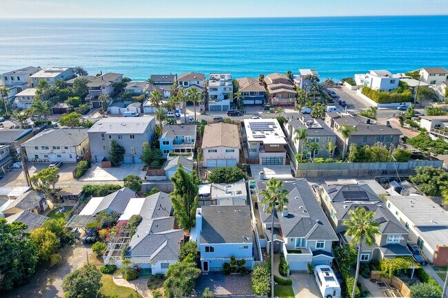 Building Photo - 348 La Mesa Ave