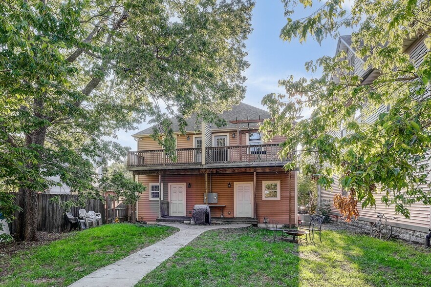 Building Photo - 3208 Pillsbury Avenue South
