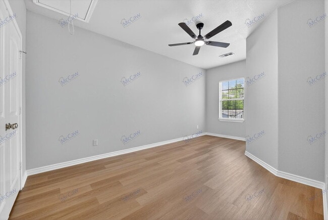 Building Photo - 912 Drexel St