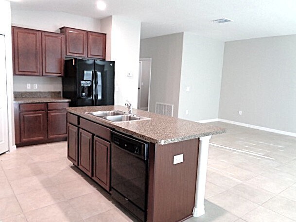 Building Photo - 10604 Fuzzy Cattail St