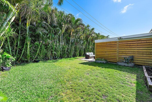 Building Photo - 409 Lighthouse Dr