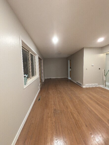 Building Photo - 3925 18th Ave NW