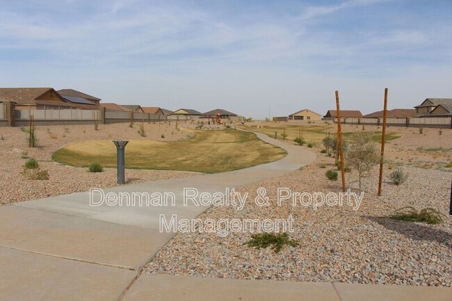 Building Photo - 1552 E Inouye Dr
