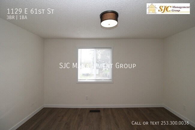 Building Photo - 3 bedroom and one bath home for rent