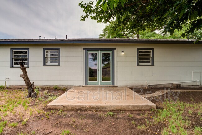 Building Photo - 1612 68th St