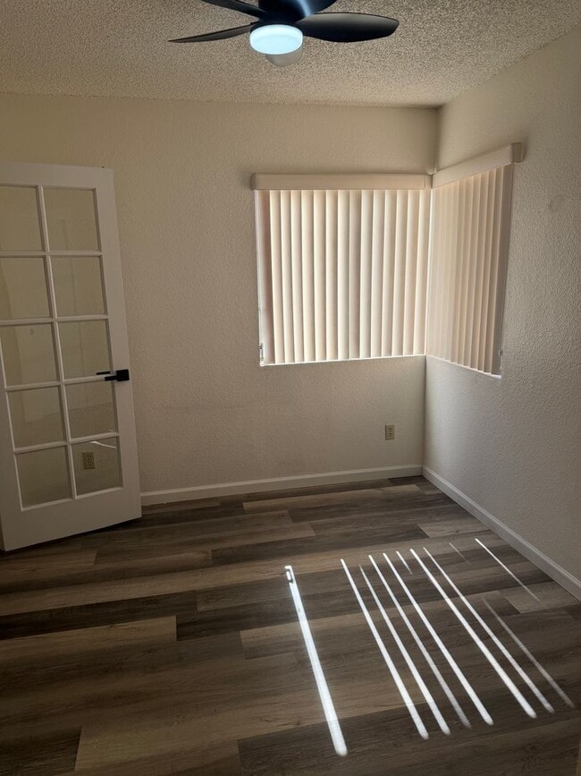 Building Photo - Updated 2 Bedroom 2 Bath with Office Near Fort Huachuca