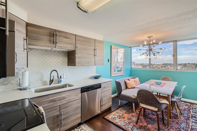 Building Photo - Stylish Downtown Denver Condo – Fully Furnished & Available Now!